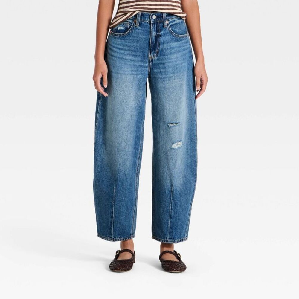 Women's High-Rise Easy Barrel Jeans - Universal Thread Medium Wash 4